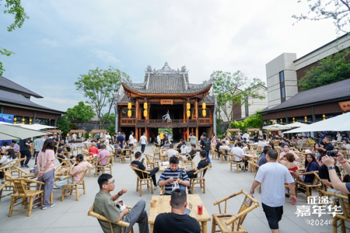 2024征途嘉年华点亮成都游戏助推地方文旅产业发展(图1)