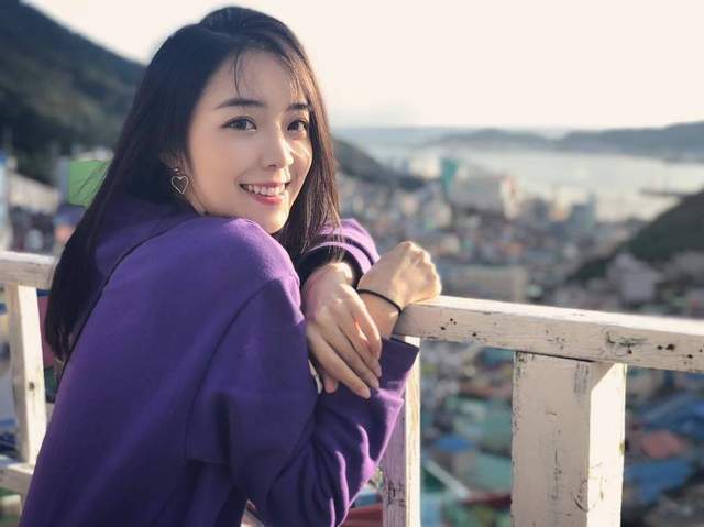 管泽元连麦余霜解说电竞春晚上热搜水友操碎心劝复合(图4)