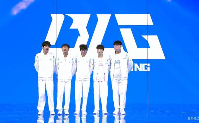 至臻全华班BLG四连胜遥遥领先！管泽元：他们磨合的太快了(图1)