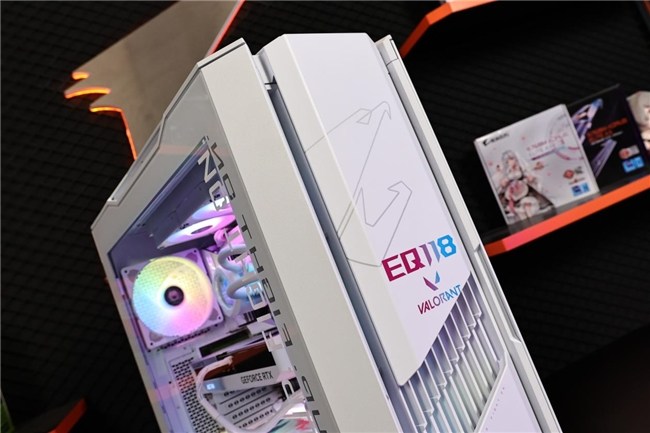 技嘉AORUS共邀EQ118与TYLOO无畏契约战队双im电竞星闪耀(图2)