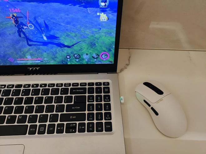雷柏VT3ProMAX游戏鼠标：轻便与性能兼具电竞职业手感(图7)