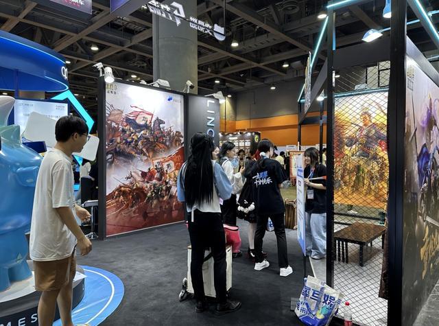 2025中国国际漫画节动漫游戏展开幕灵犀互娱等广东游戏厂商集中亮相(图3)