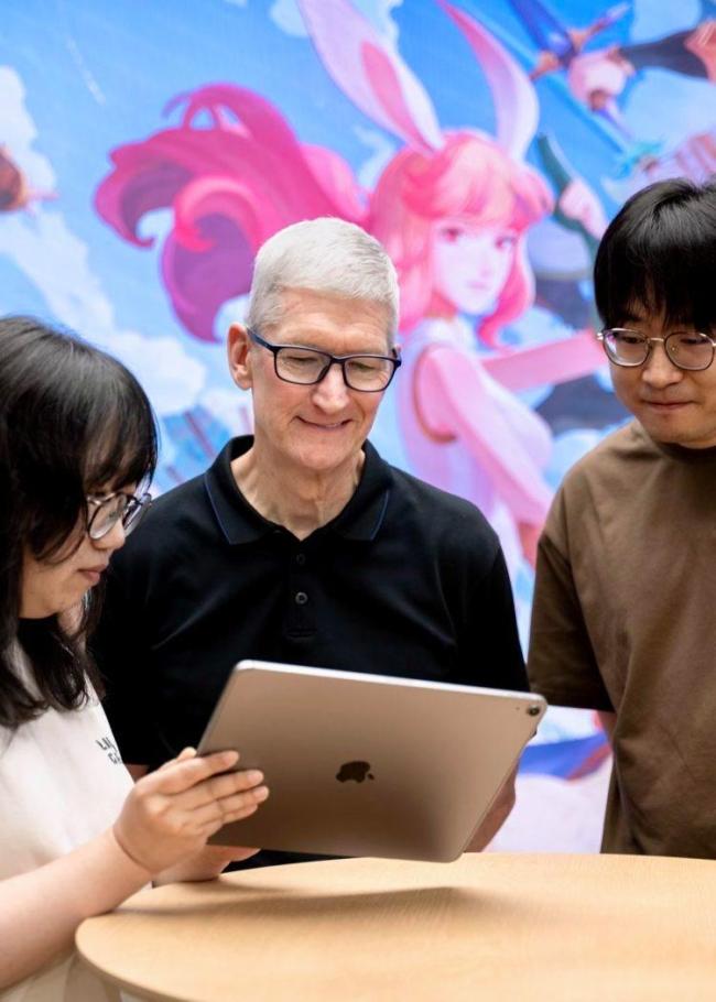 苹果CEO库克再访中国行程满满互动多(图2)