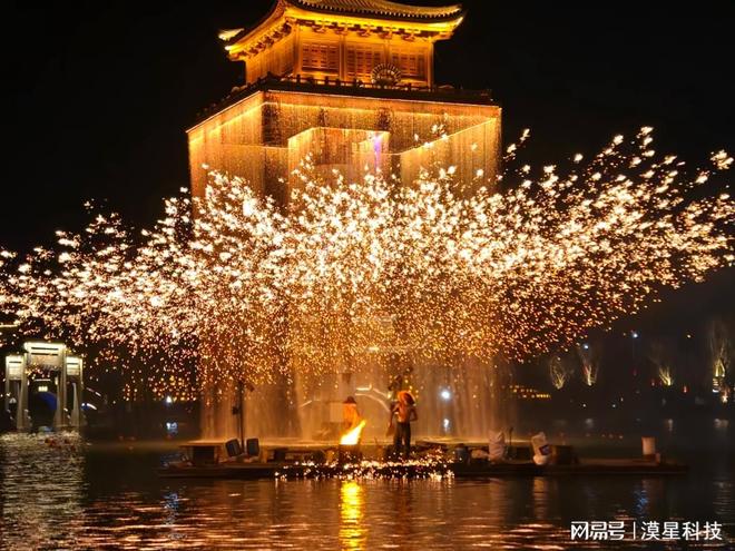 南京旅游景中游：解锁王者荣耀电竞开赛+非遗打铁花路线(图2)