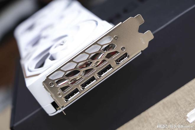 im电竞网站不仅颜值出众更兼顾散热的电竞海景房机箱乔思伯X400来了(图39)