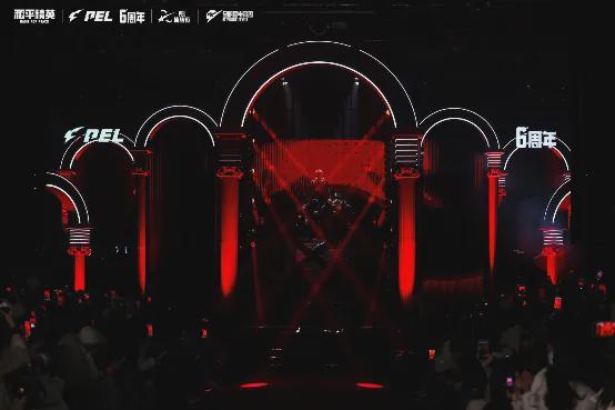 2025最有叙事沉浸感的一场红毯来自和平电竞？(图16)