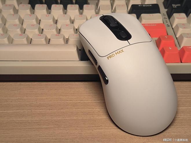 im电竞网站2024年高性价比游戏鼠标推荐:雷柏VT3ProMax鼠标评测(图6)