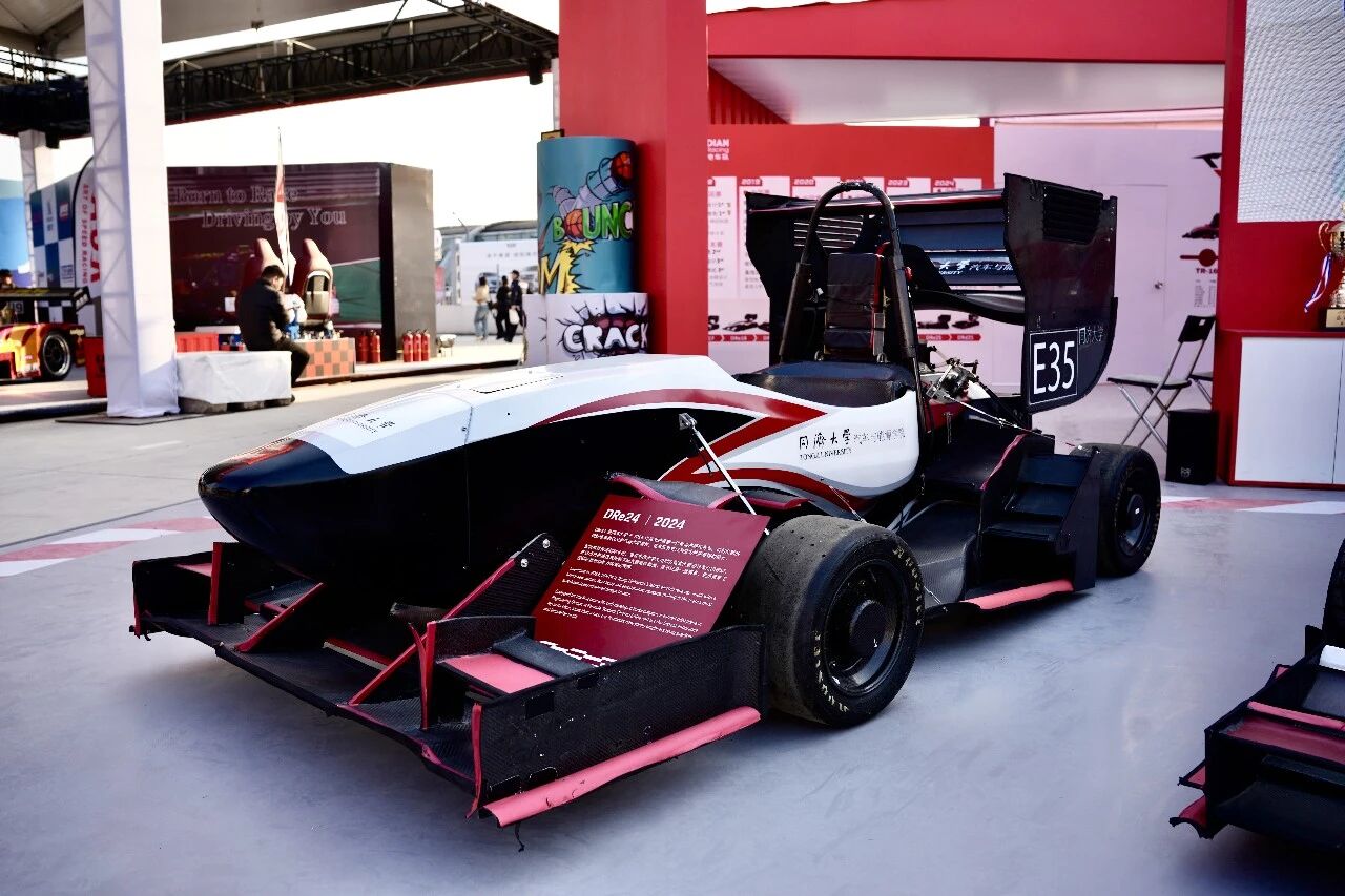 同济53名“小青凝”志愿者为2026F1上海站保驾护航(图8)